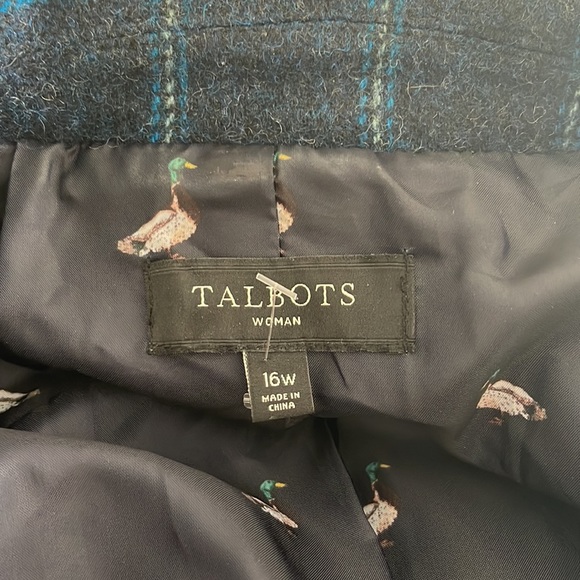 Talbots blue plaid blazer w basket weave buttons - Picture 10 of 12